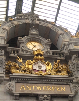 This photo of Antwerp, Belgium's beautiful train station was taken by photographer Simone Renou from Heerenveen, Netherlands.